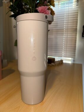 Beis Hydrojug Insulated Travel Tumbler